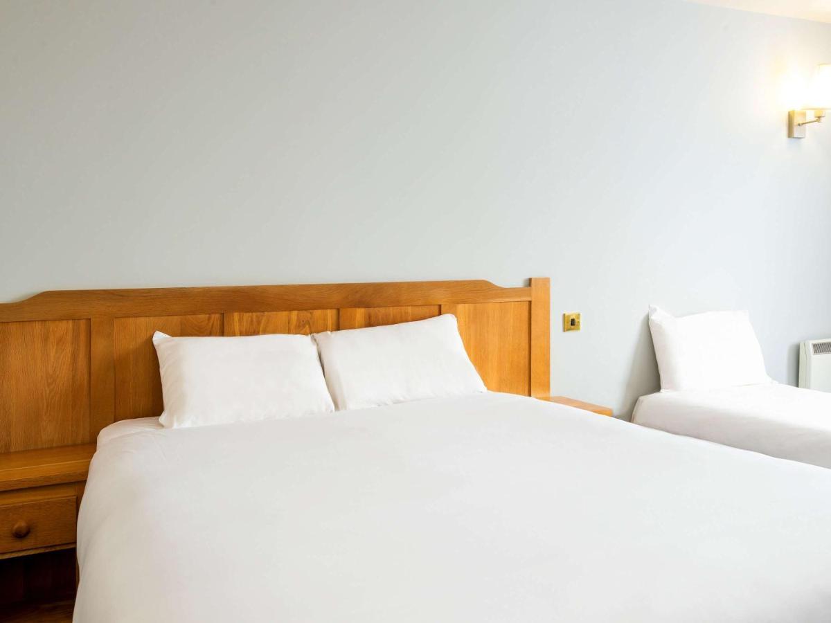 Ibis Budget Bromsgrove Buitenkant foto