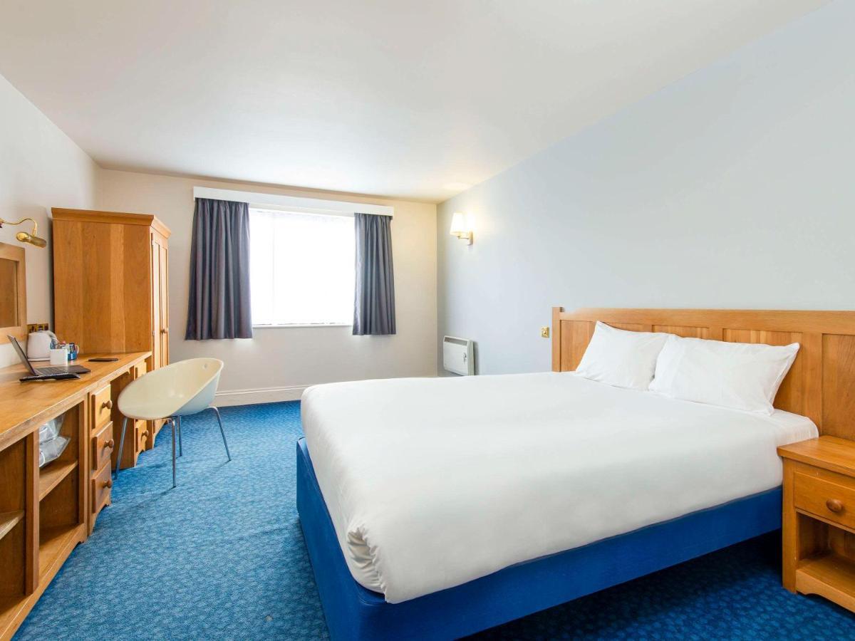 Ibis Budget Bromsgrove Buitenkant foto