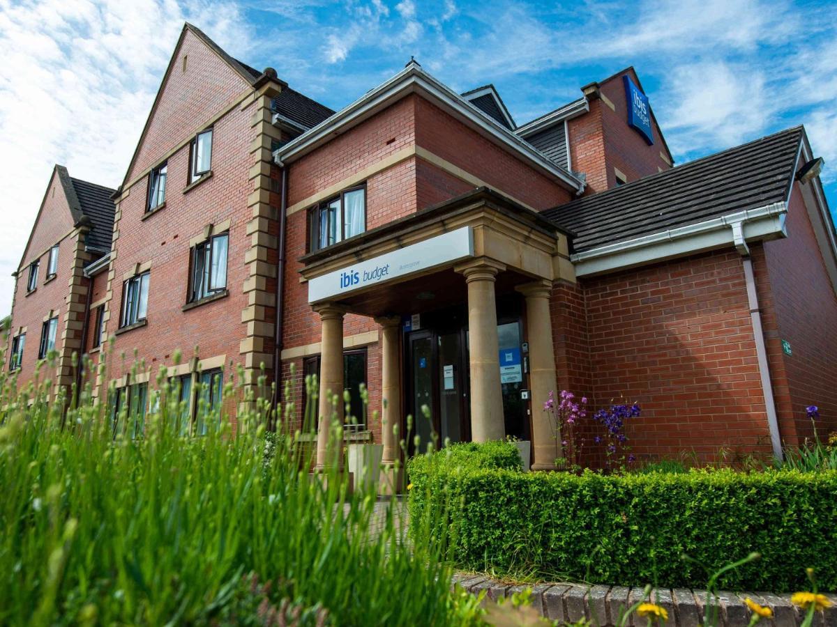 Ibis Budget Bromsgrove Buitenkant foto